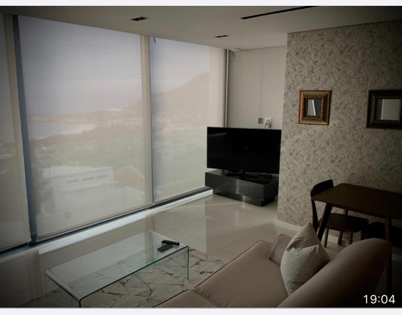 Lovely 1 Bedroom Apartment Cape Town Exterior foto